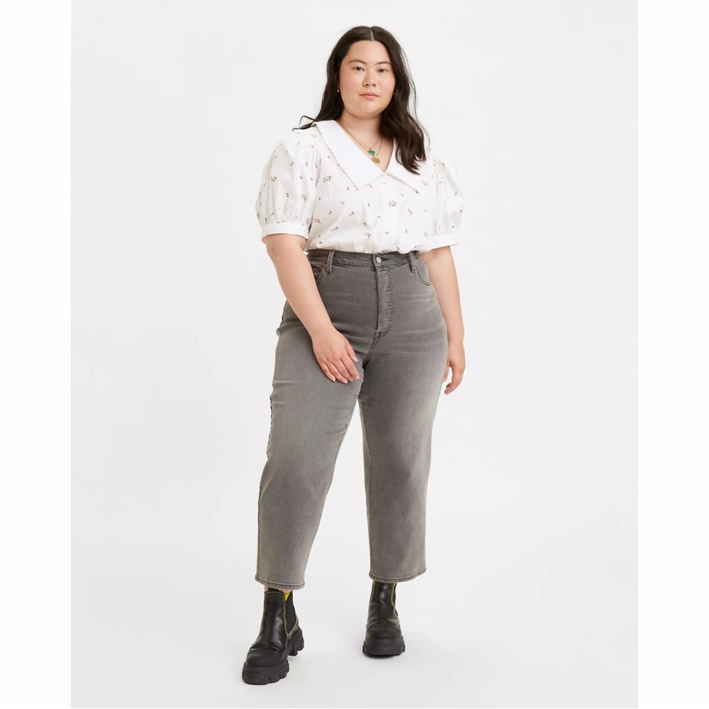 Levi’s Grey Ribcage Straight Ankle‎ Jeans